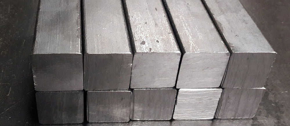 Квадрат горячекатаный